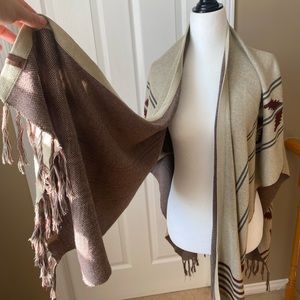 One size fits all, Roots shawl